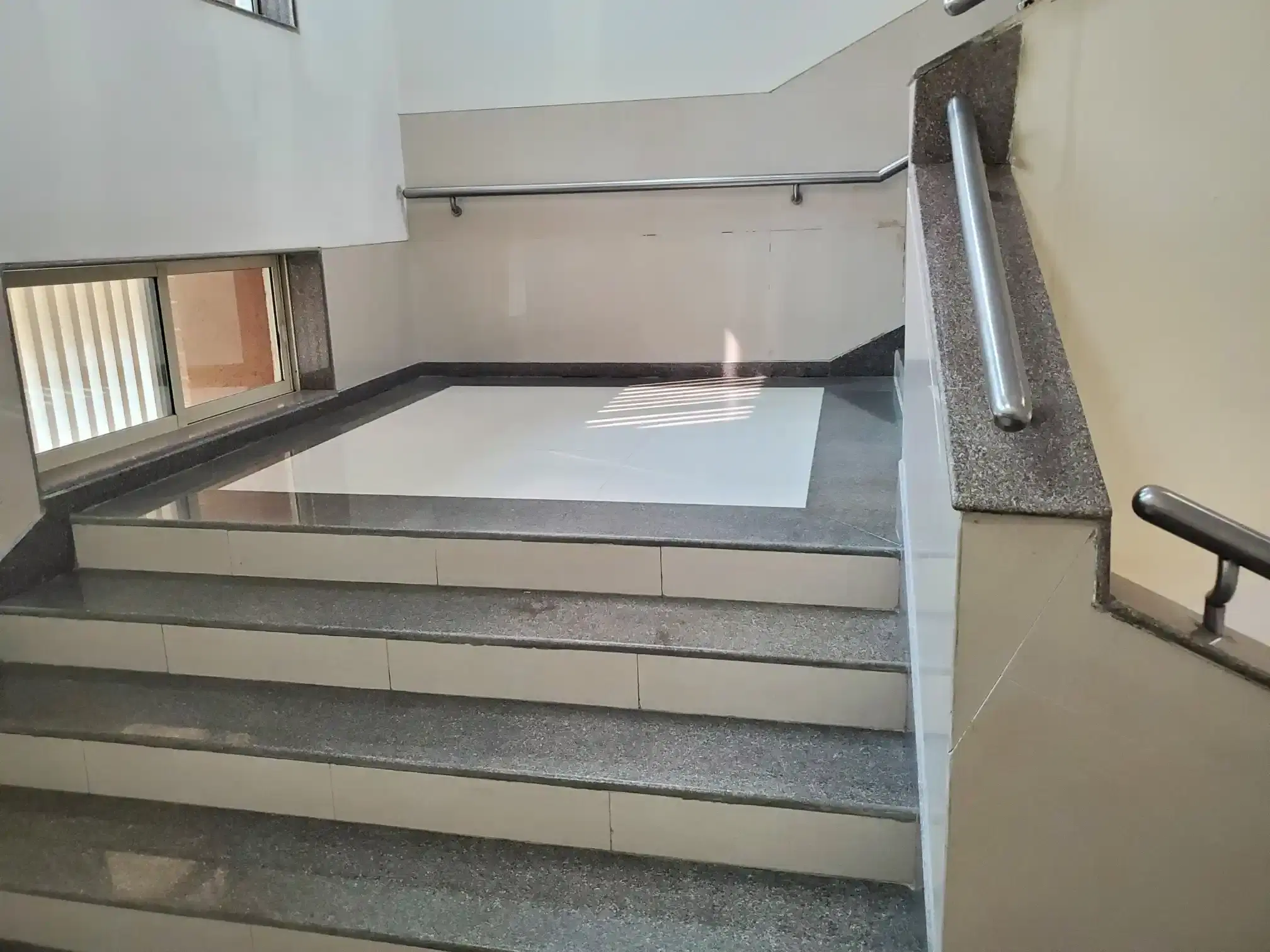 Thakur Global Business School Mumbai Staircase photo 2
